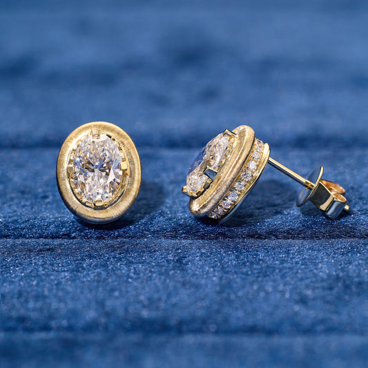 Brushed Wide Bezel Oval Stud