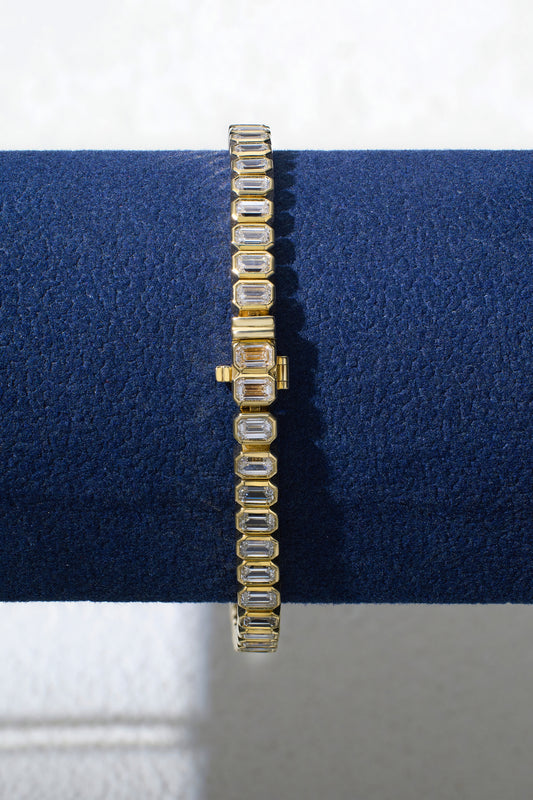 Emerald Bezel Bracelet